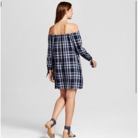 NWOT! Knox Rose Plaid Cold Shoulder Tunic Dress! - Picture 2 of 9